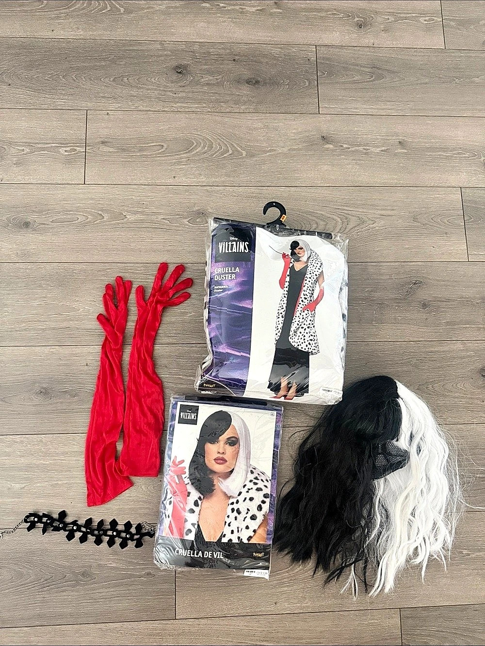 Disney Cruella Duster Costume Set Black & White Size Small/Medium